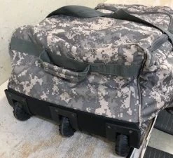 Used ACU Zippered Rolling Duffle Bag 8 Used ACU Zippered Rolling Duffle Bag -Fashion-Military Uniform acu zippered duffle 4